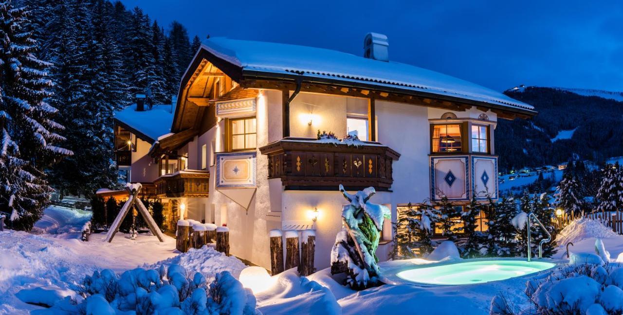 Garni Residence Soraiser Selva di Val Gardena Ngoại thất bức ảnh