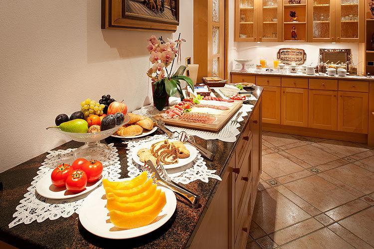 Garni Residence Soraiser Selva di Val Gardena Ngoại thất bức ảnh